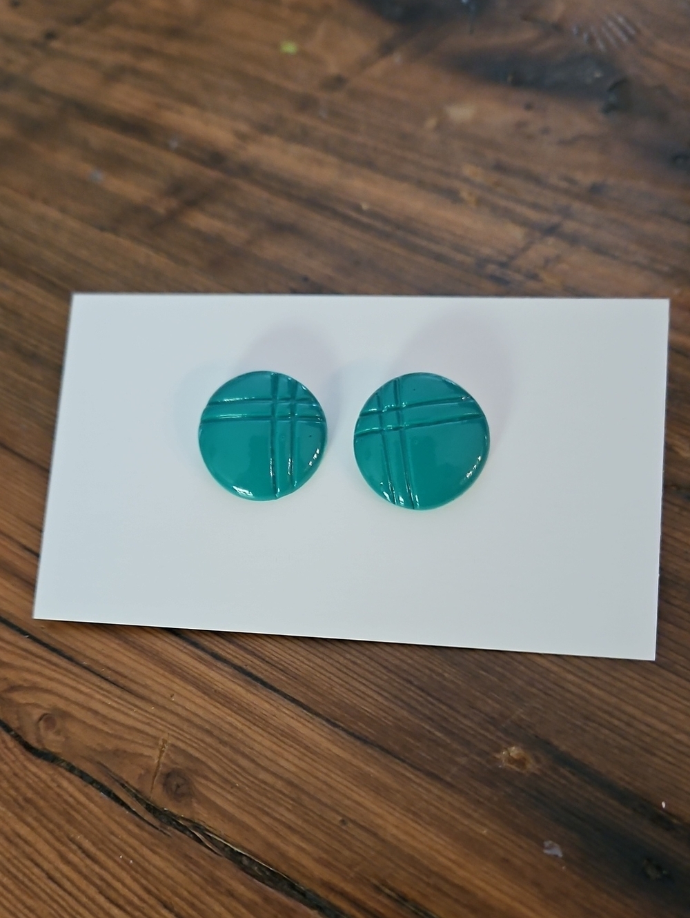 Vintage 80's Lucite Teal Line Detailed Round Plaque Earrings
